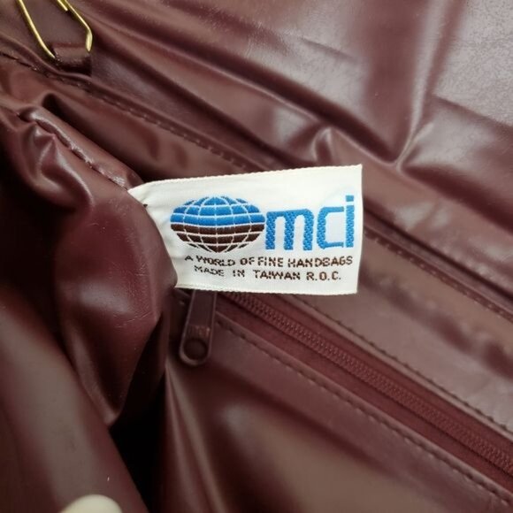 Vintage maroon envelope clutch wristlet made in Taiwan R.O.C - Picture 11 of 14